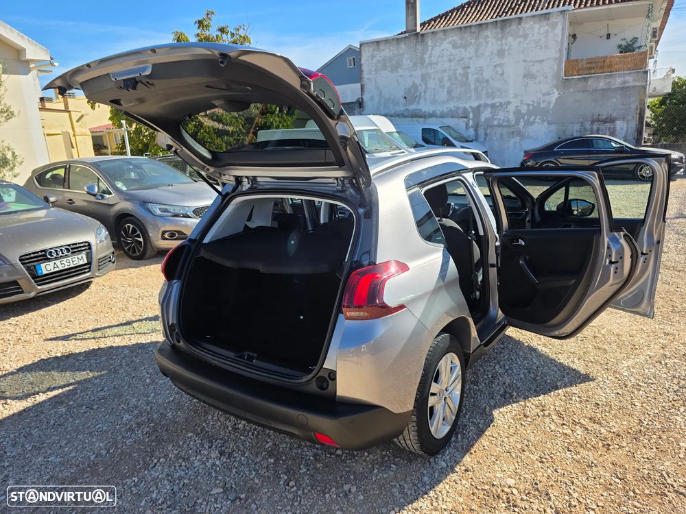 Peugeot 2008 1.2 PureTech Style - 25