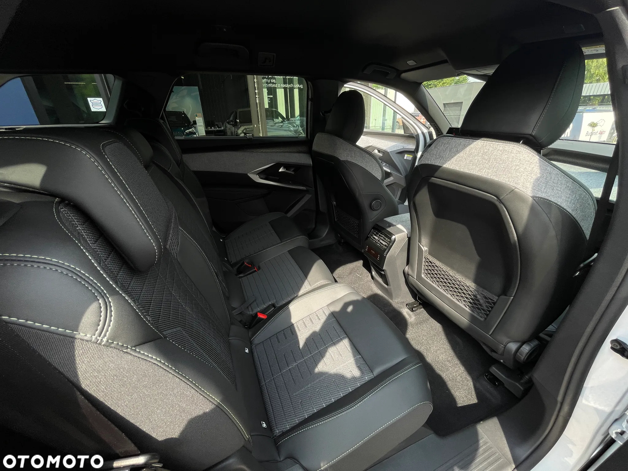 Peugeot 5008 1.2 PureTech mHEV GT S&S e-DCS6 - 27