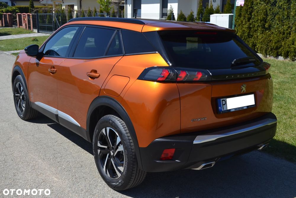 Peugeot 2008 1.2 PureTech Allure Pack S&S EAT8 - 6