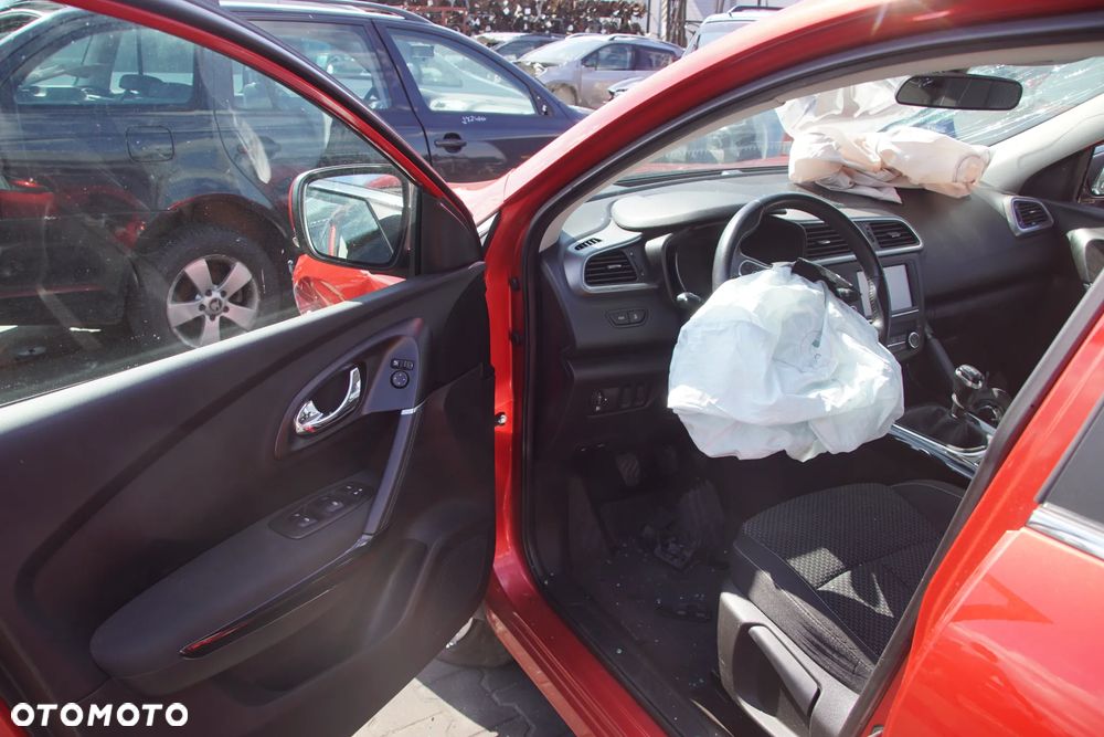 Auto na części - Renault Kadjar 1.2 TCE 131 KM H5F408 TL4 2017R Silnik Skrzynia Drzwi Maska Błotnik Zderzak Klapa Lampa Lusterko Klamka Szyba Deska Kokpit Sterownik Moduł Czujnik Licznik Wyświetlacz Panel Kierownica - 8