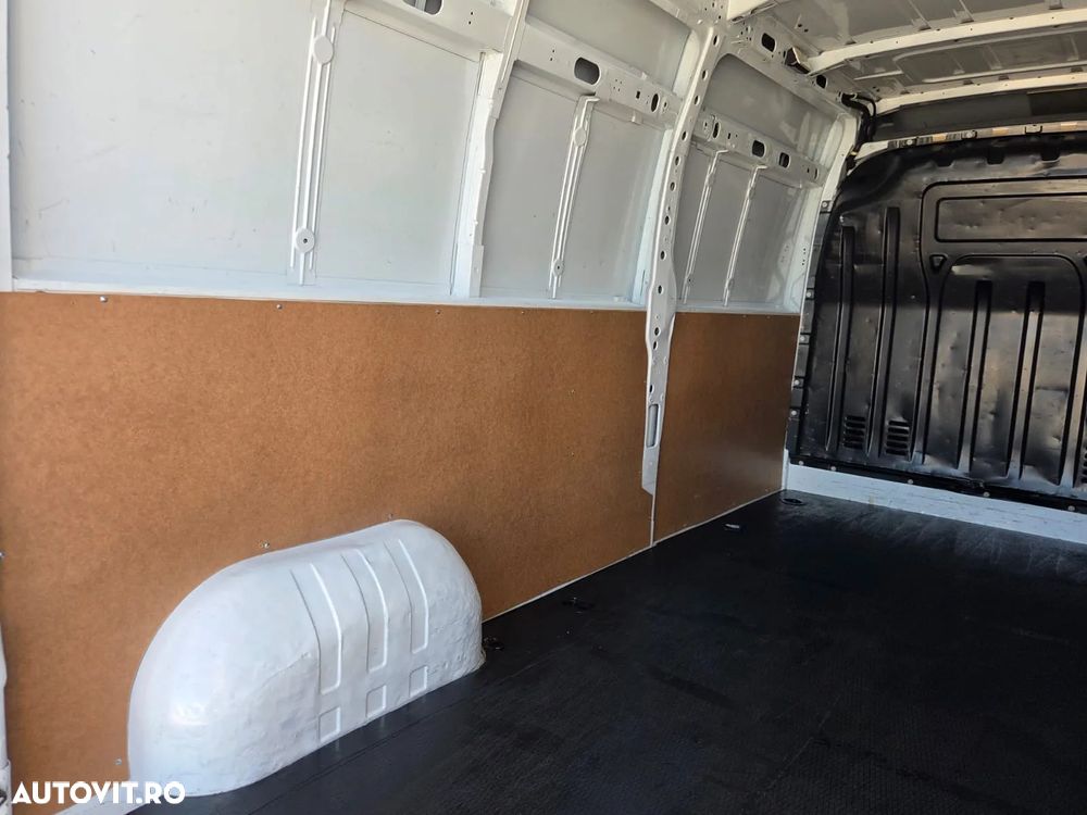 Renault New Master L3H2 - 12