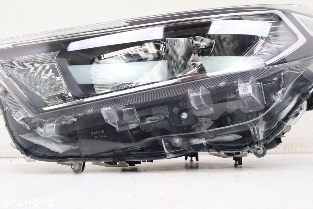 TOYOTA RAV4 V LAMPA LEWA PRZÓD - 5