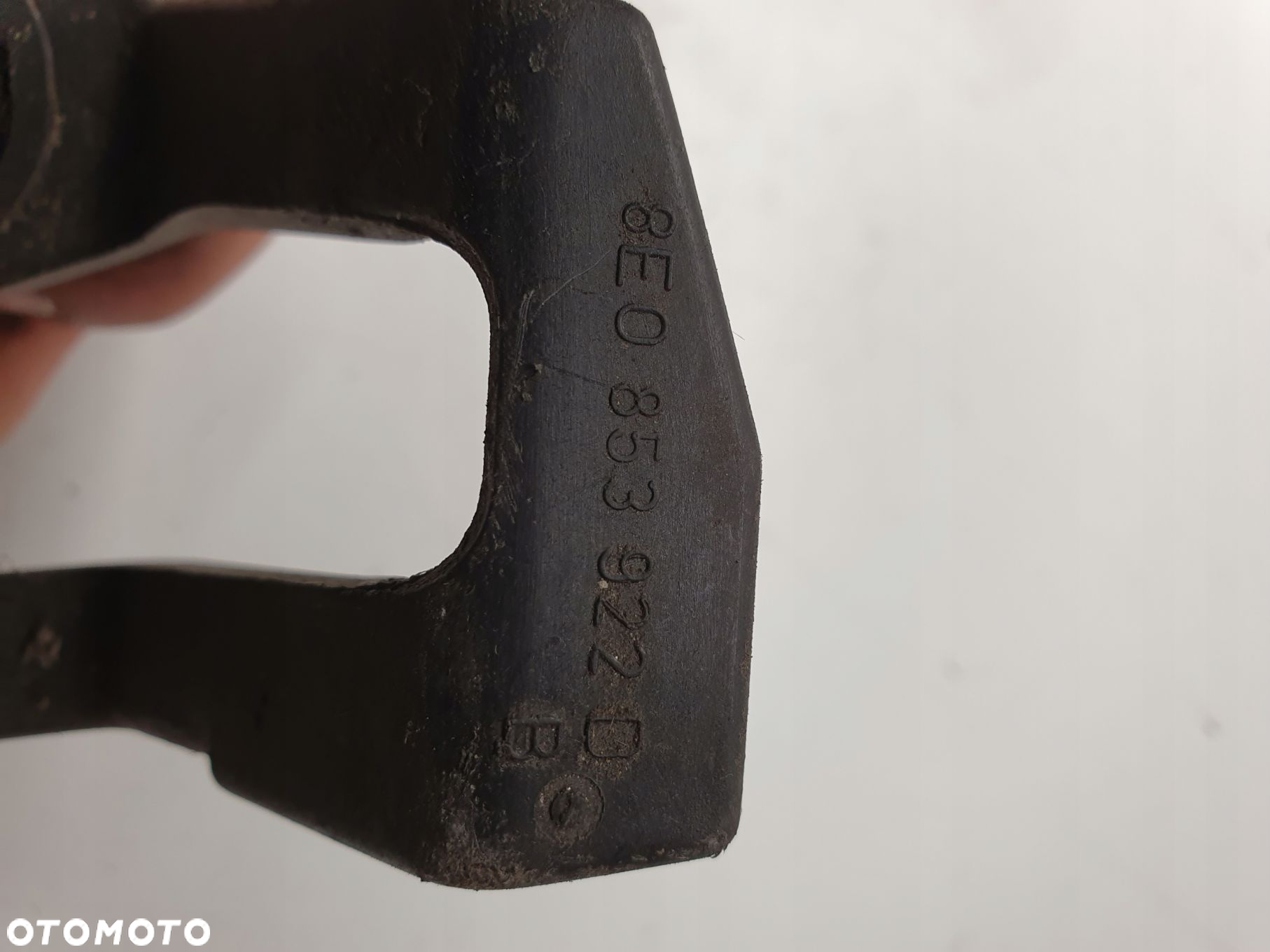 ŚLIZG MOCOWANIE BŁOTNIKA AUDI A4 B7 8E0853922D - 3