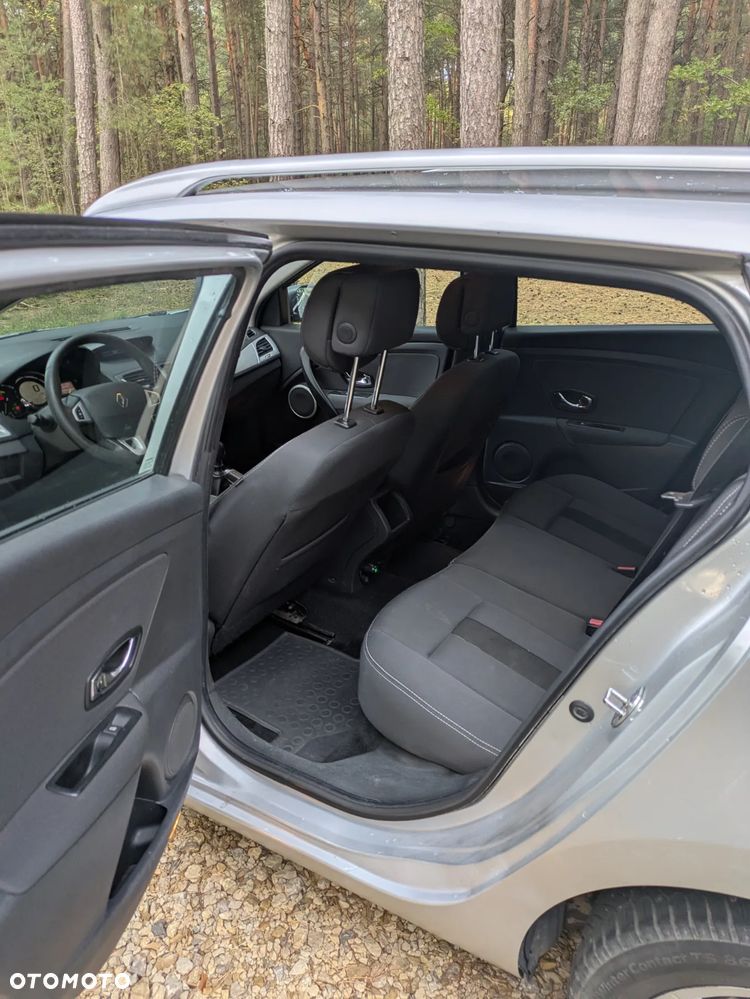 Renault Megane 1.5 dCi Authentique - 8