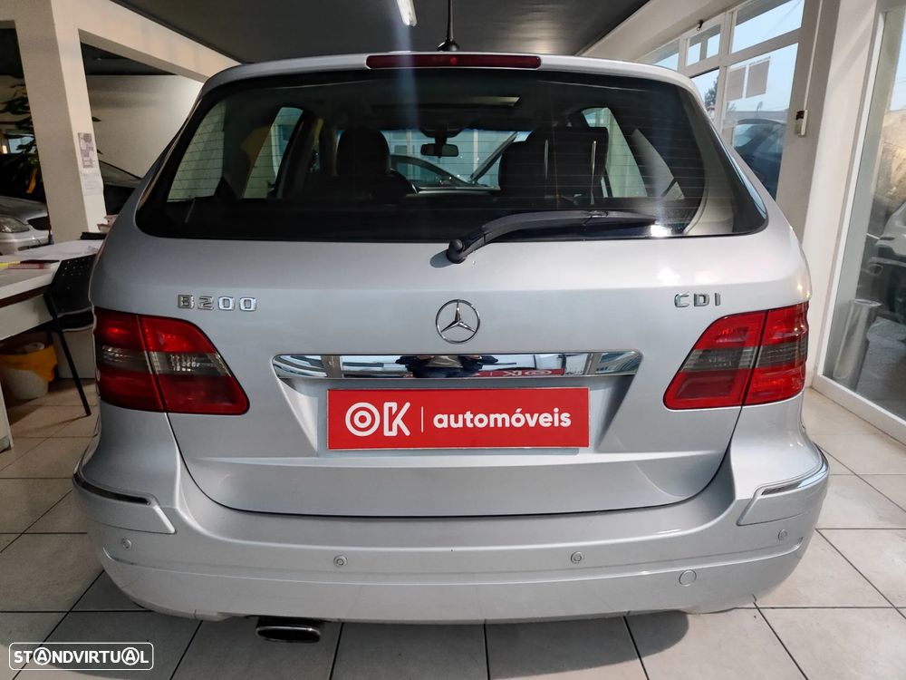 Mercedes-Benz B 200 CDI - 8