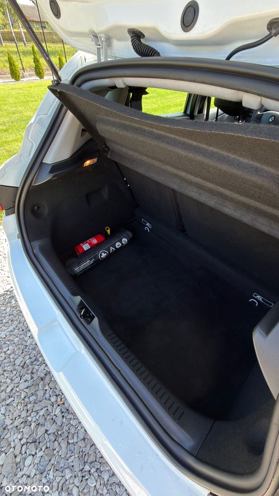 Renault Clio - 9