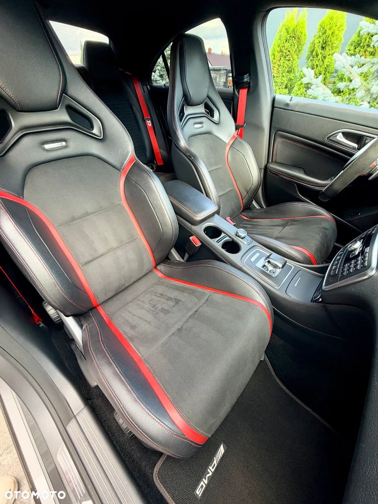 Mercedes-Benz CLA 45 AMG 4-Matic - 20