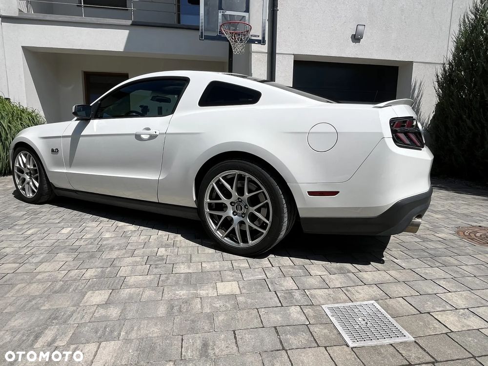 Ford Mustang 5.0 V8 GT - 8