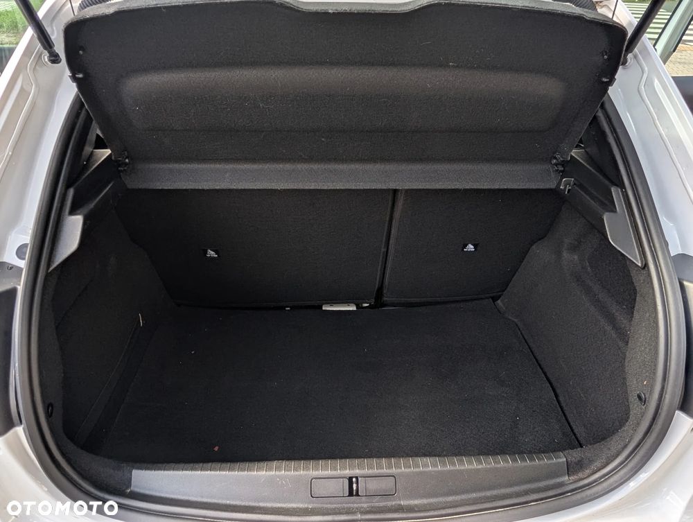 Peugeot 208 BlueHDi 100 Active - 22