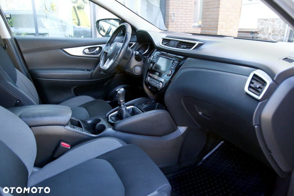 Nissan Qashqai - 11