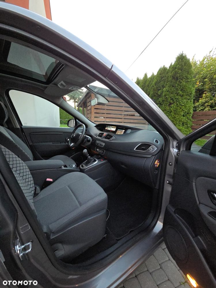 Renault Scenic - 28