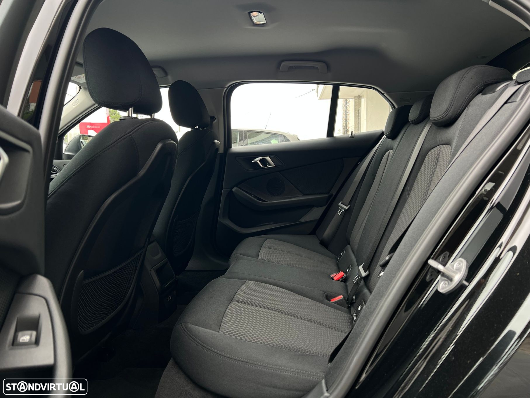 BMW 116 d Auto - 28