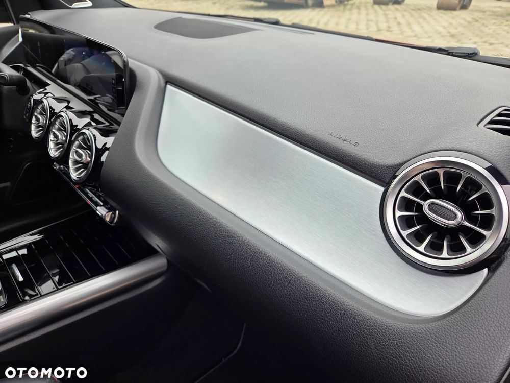 Mercedes-Benz Klasa B 220 4-Matic AMG Line 7G-DCT - 7