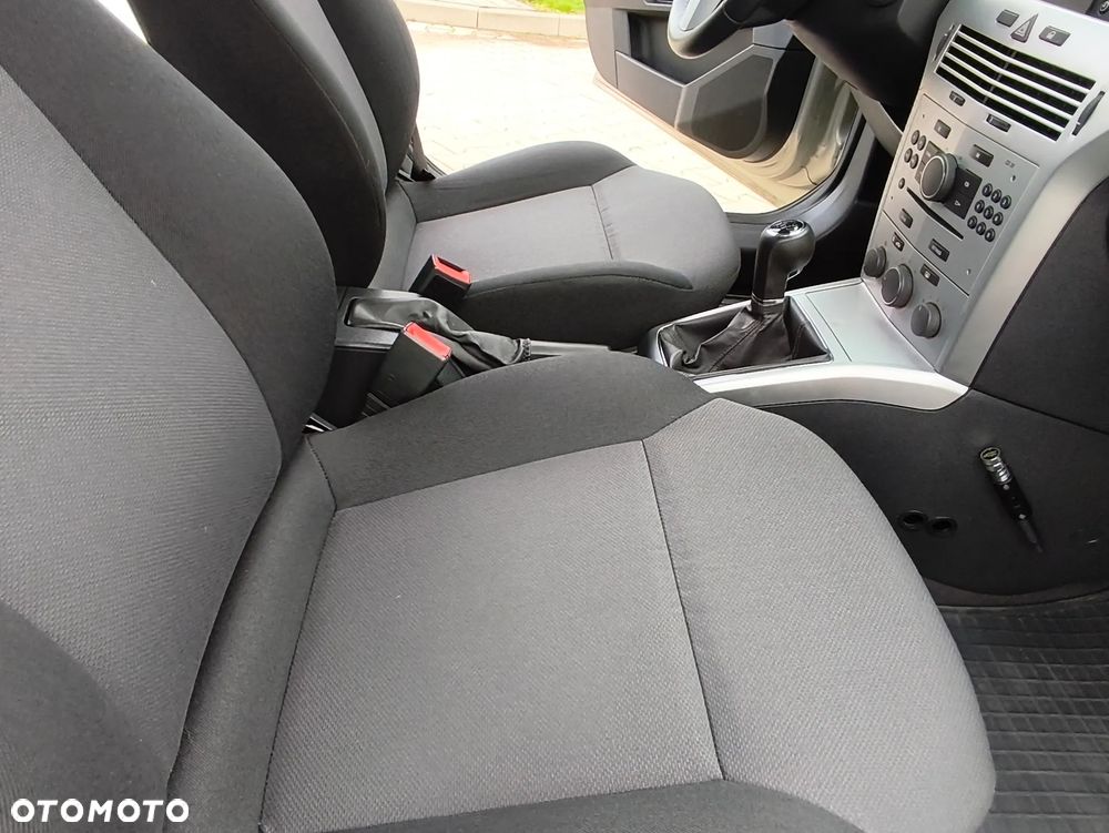 Opel Astra - 19