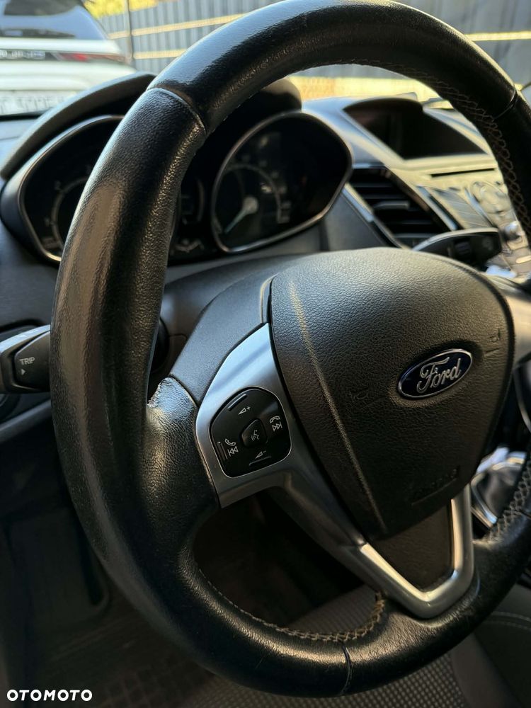 Ford Fiesta 1.5 TDCi Titanium - 12