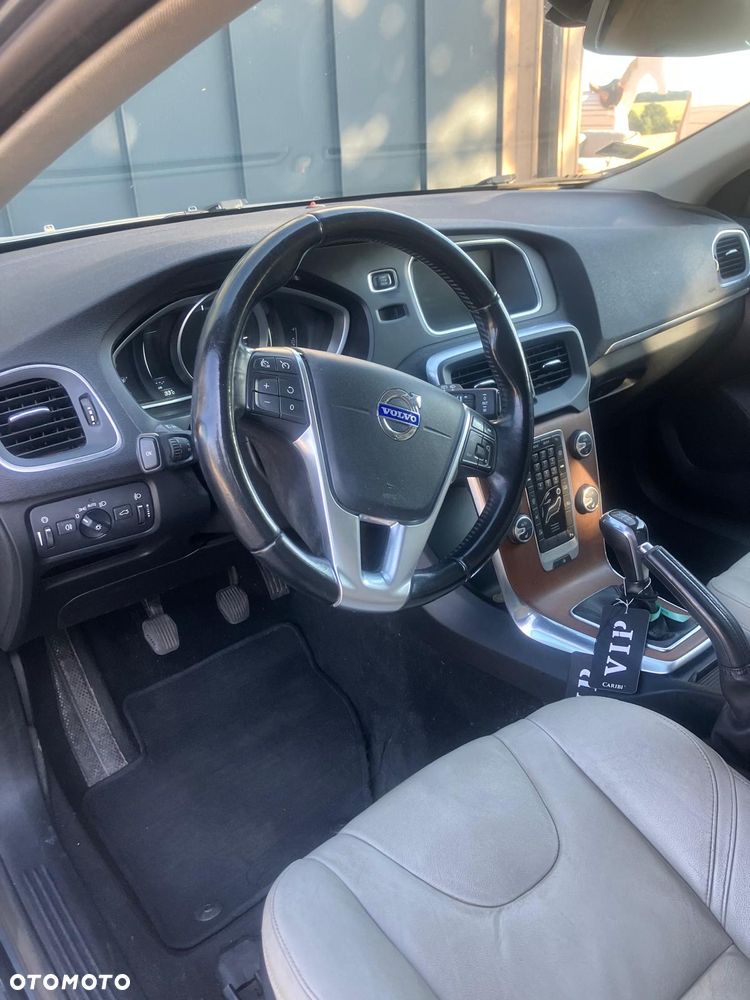 Volvo V40 D4 Drive-E Momentum - 7