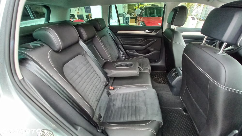 Volkswagen Passat 2.0 TSI Elegance DSG - 38