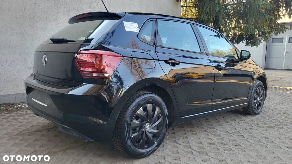 Volkswagen Polo - 2