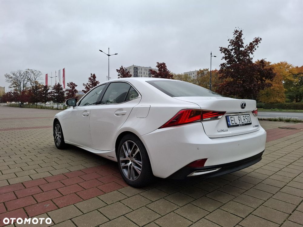 Lexus IS - 3