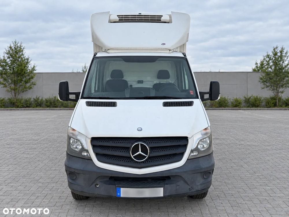 Mercedes-Benz Sprinter - 16