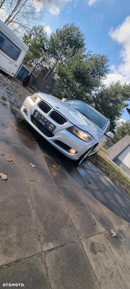 BMW Seria 3 318i - 1