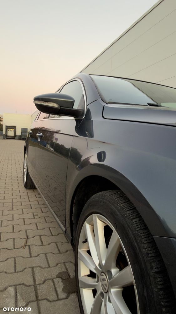 Volkswagen Passat - 8