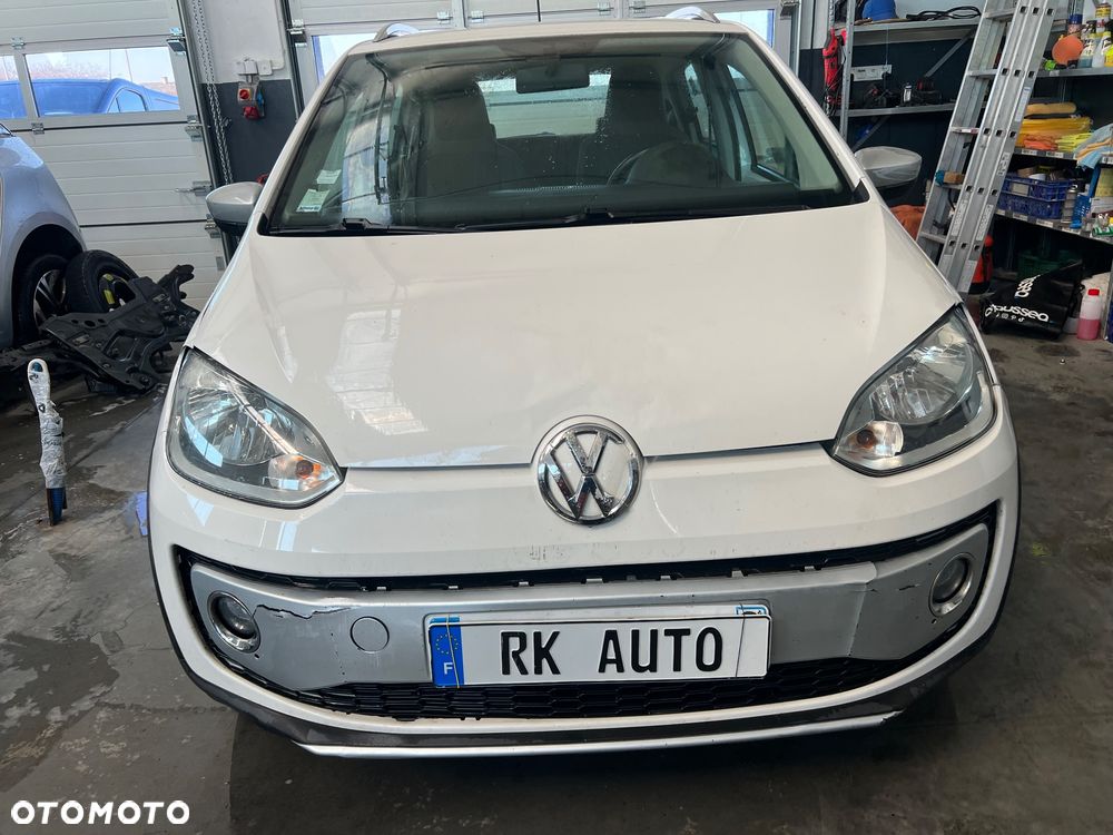 Volkswagen up! 1.0 cross Perfectline - 11