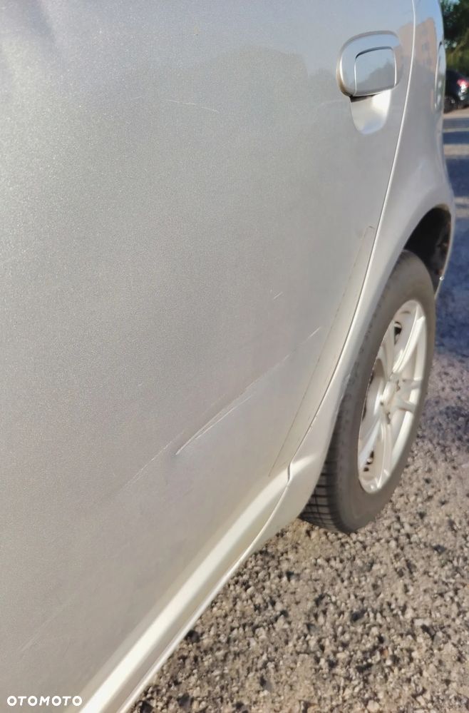 Toyota Yaris 1.0 Base - 12