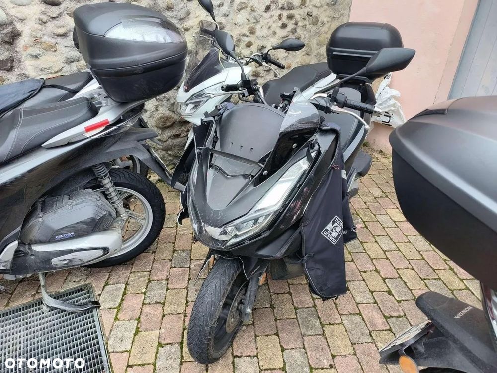 Honda PCX - 1