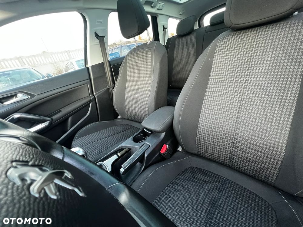 Peugeot 308 - 15
