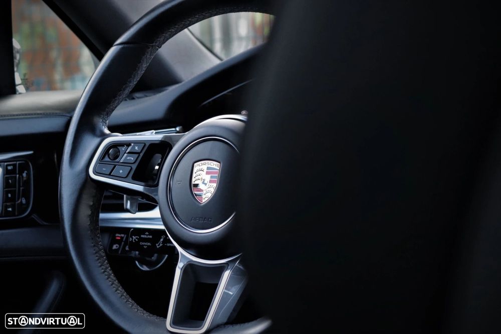 Porsche Panamera Sport Turismo 4 E-Hybrid - 19