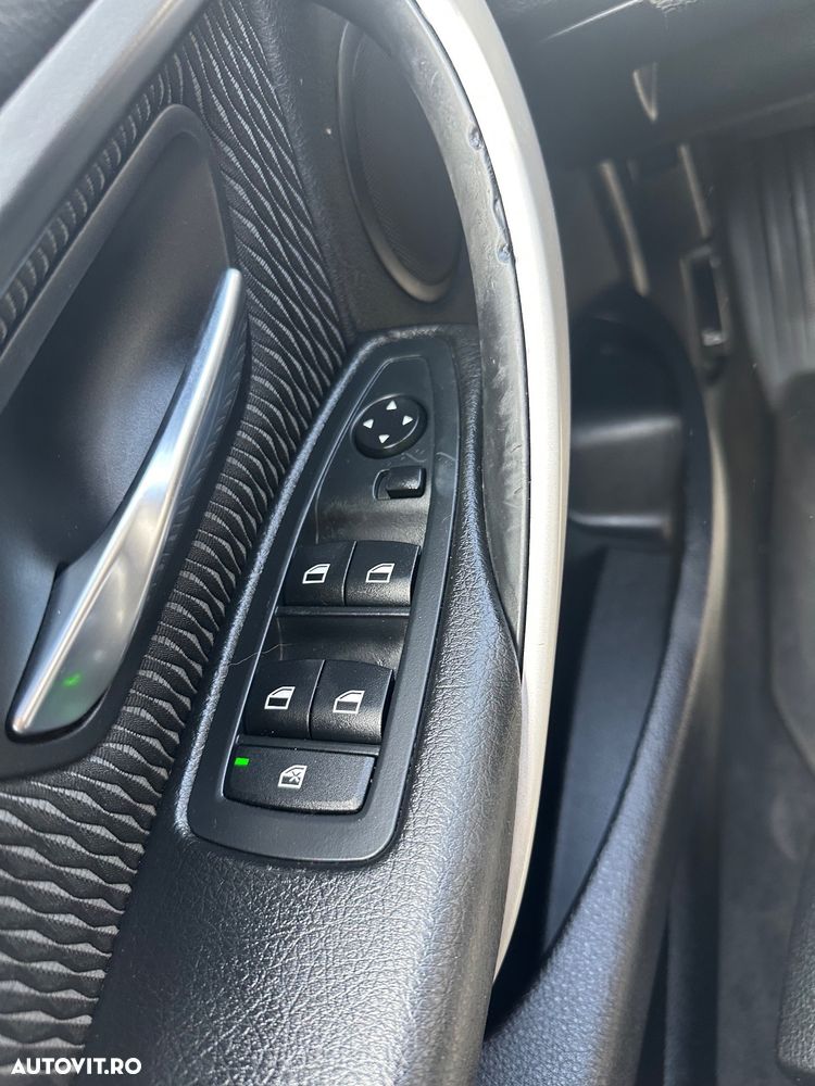 BMW Seria 3 316i - 12