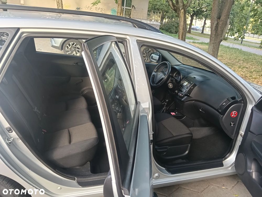 Hyundai i30 1.6 Classic - 26