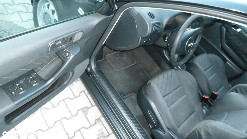 Audi A3 Sportback 1.9 TDI Ambiente - 5