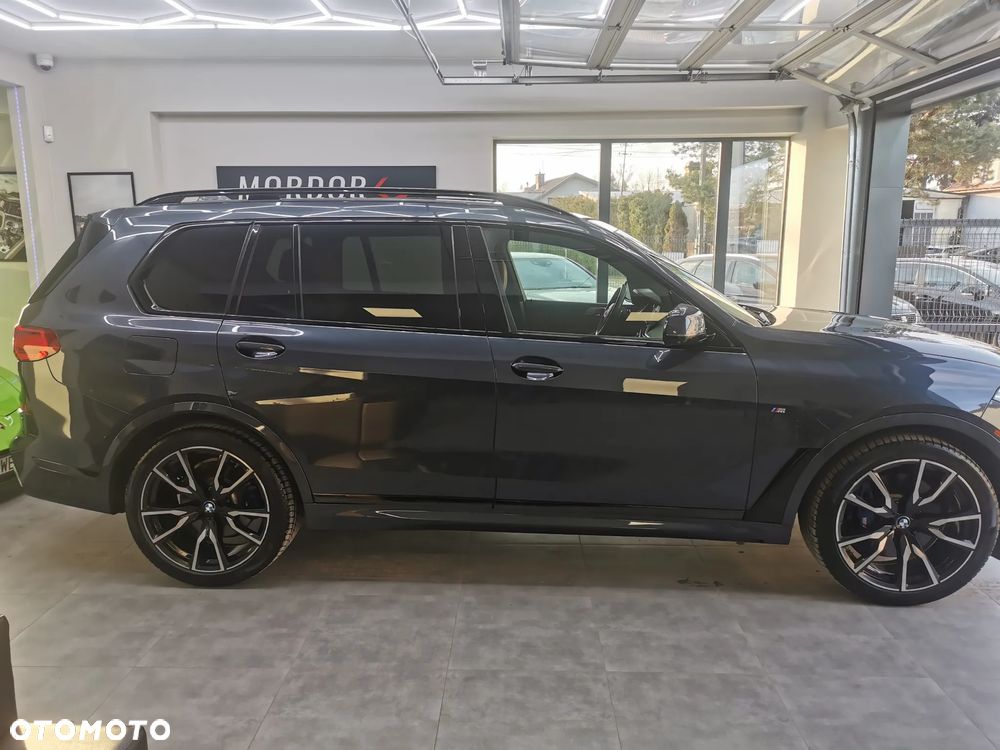 BMW X7 M50i sport - 35