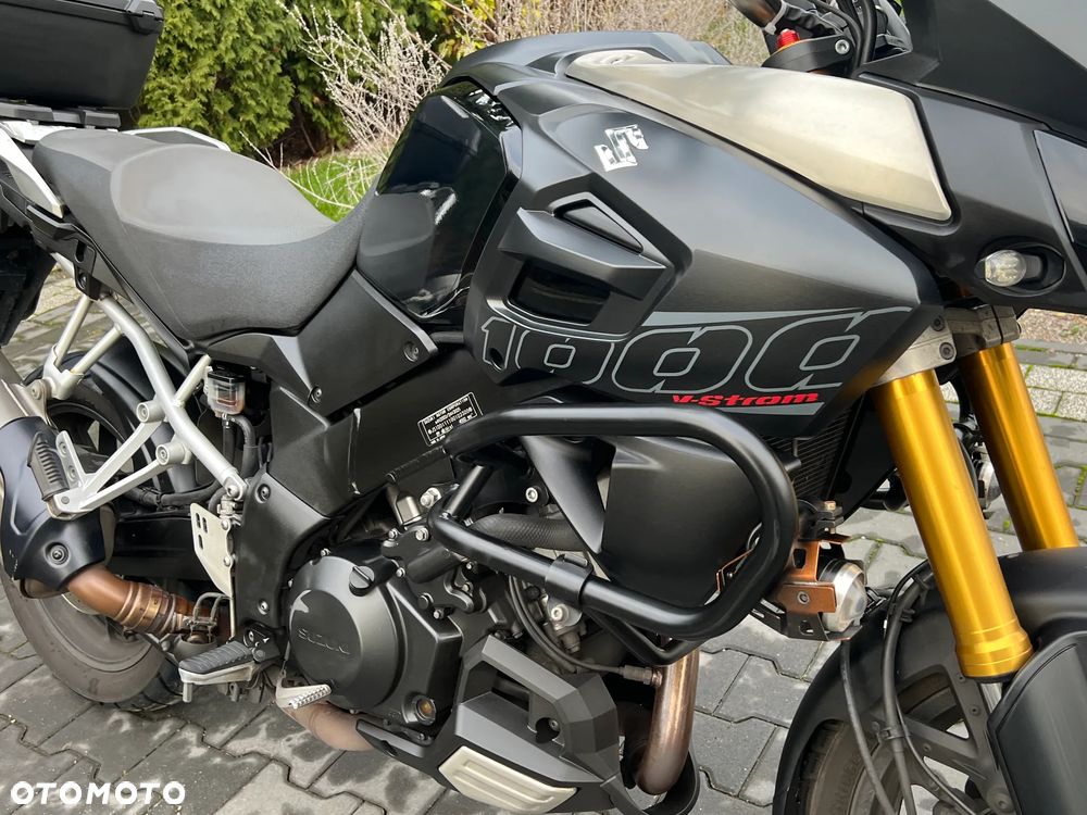 Suzuki V-STROM - 16
