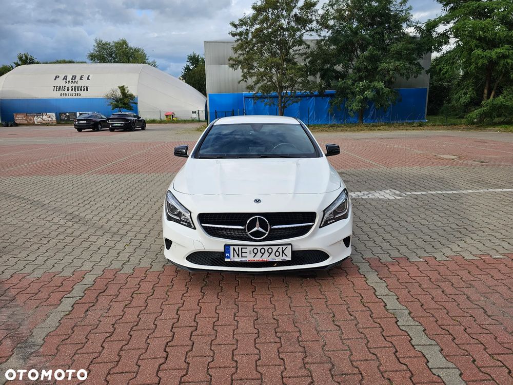 Mercedes-Benz CLA 200 7G-DCT - 2