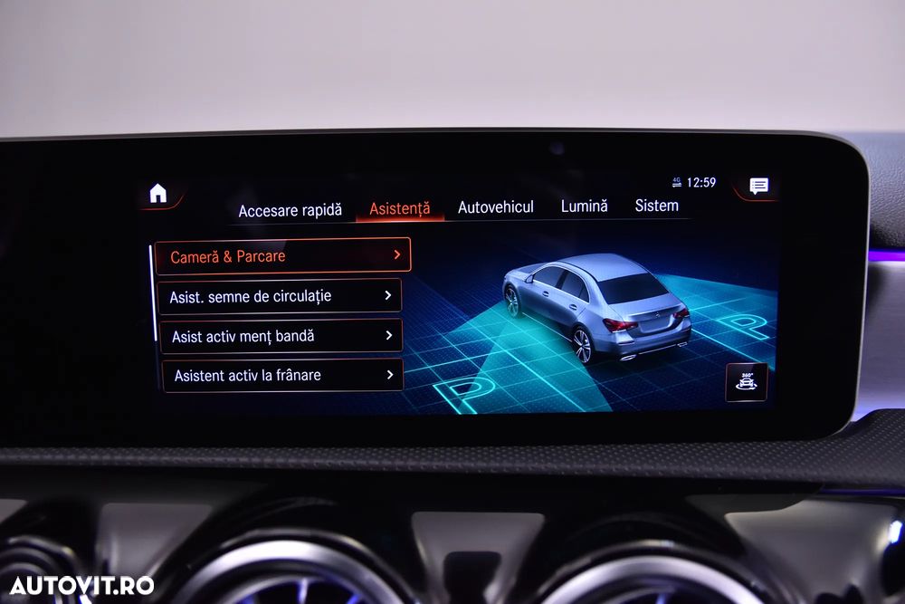 Mercedes-Benz A 250 e Sedan 8G-DCT AMG Line - 22