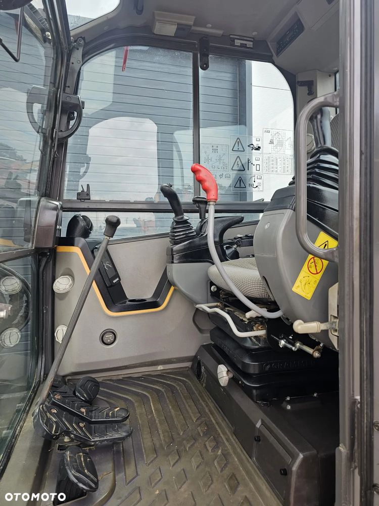 Volvo ECR88D - 15