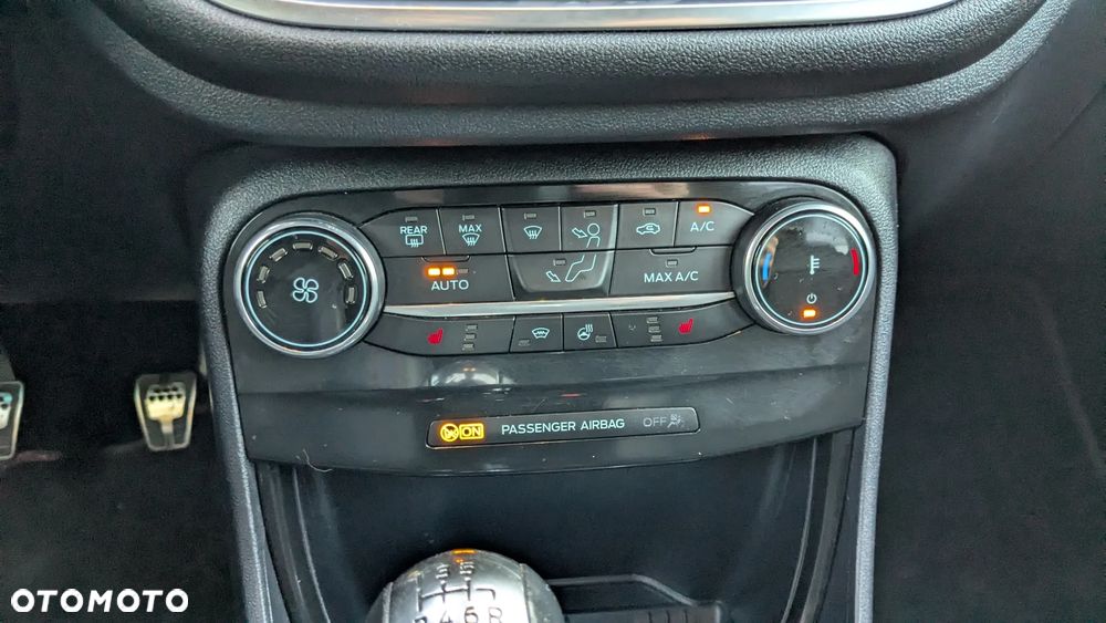 Ford Puma 1.0 EcoBoost Hybrid ST-LINE X DESIGN - 32