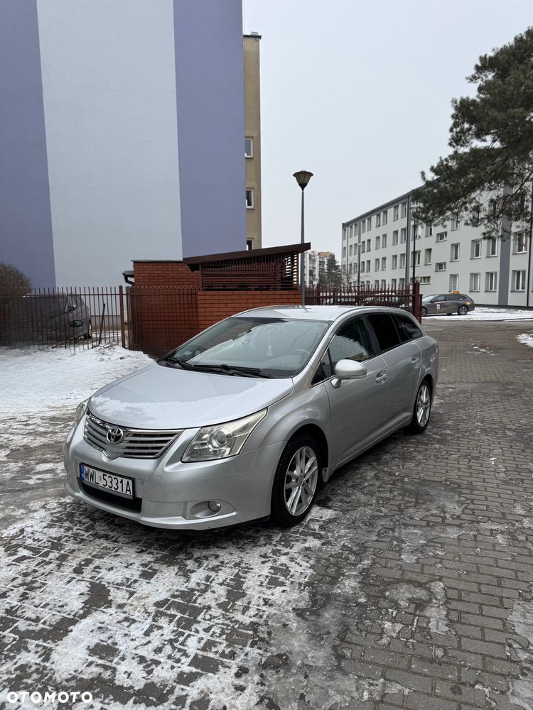 Toyota Avensis 2.0 D-4D Sol plus+NAVI - 2