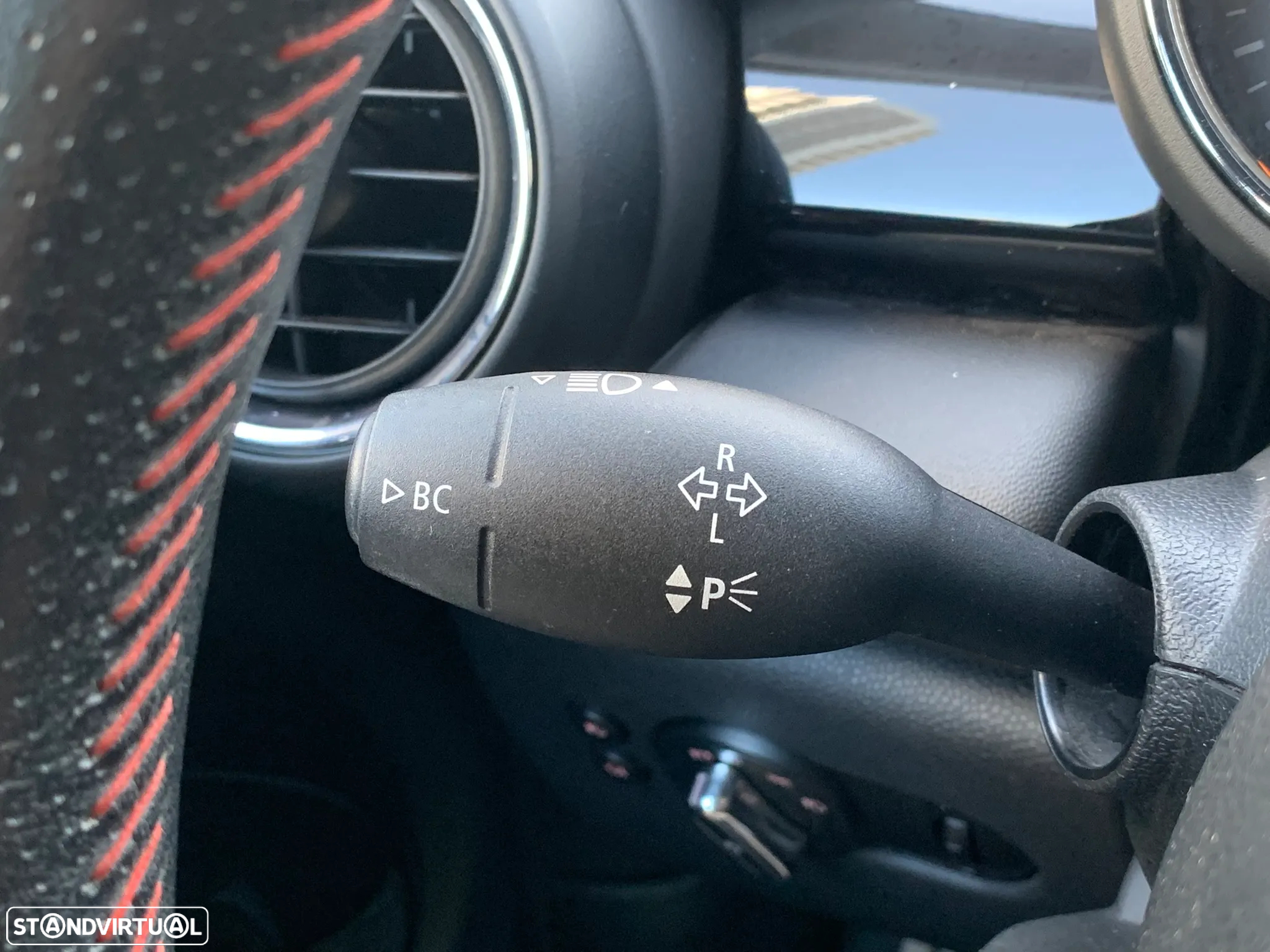 MINI 3 Portas Cooper S Sport Aut. - 18