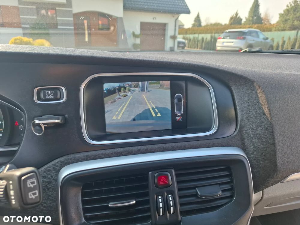 Volvo V40 D2 Kinetic - 19