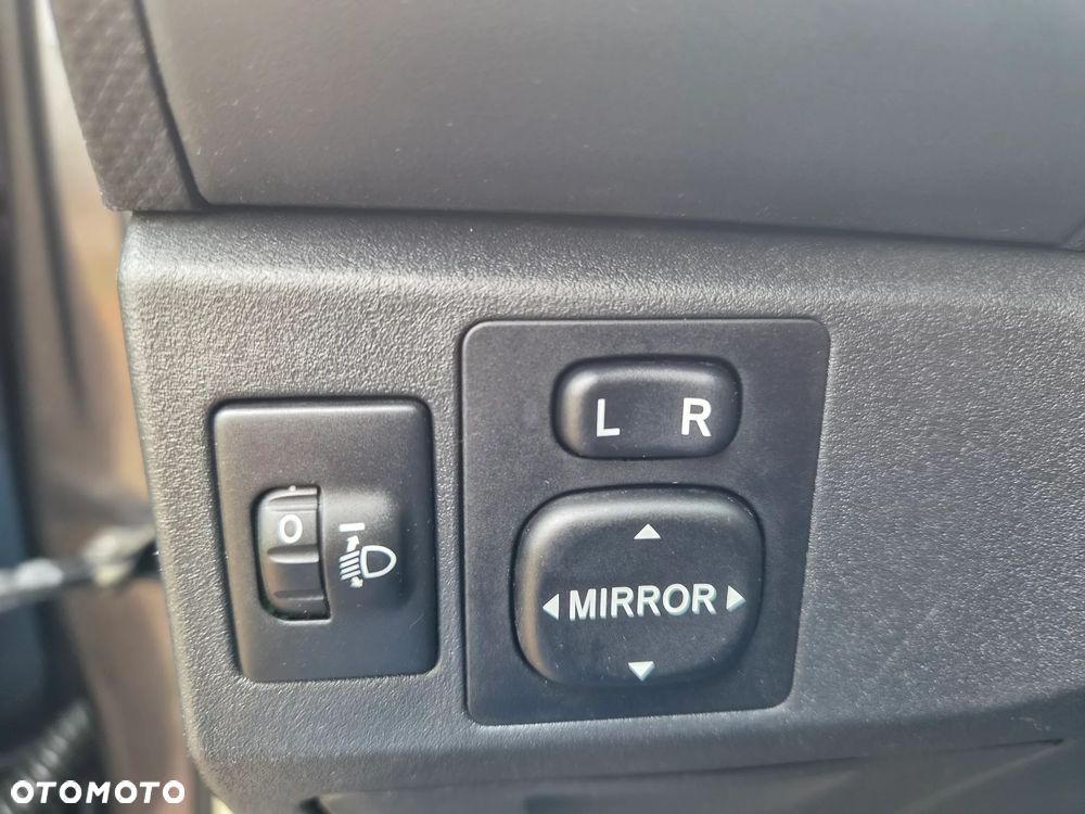 Toyota Yaris 1.0 VVT-i Cool Edition - 38