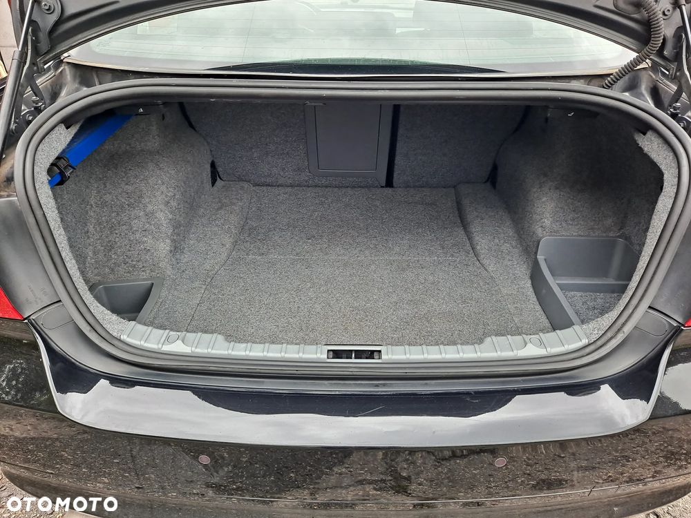 BMW Seria 3 318i - 16