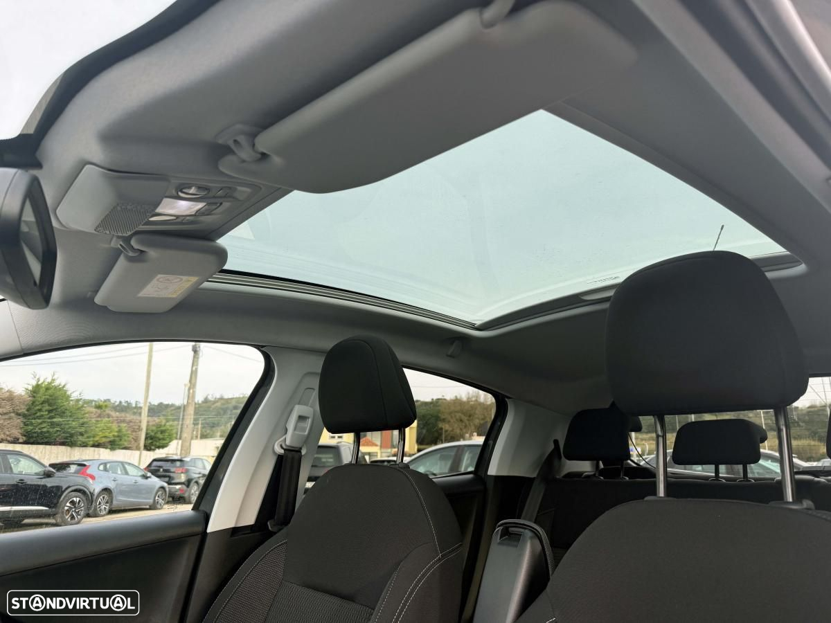 Peugeot 208 1.6 BlueHDi Allure - 12