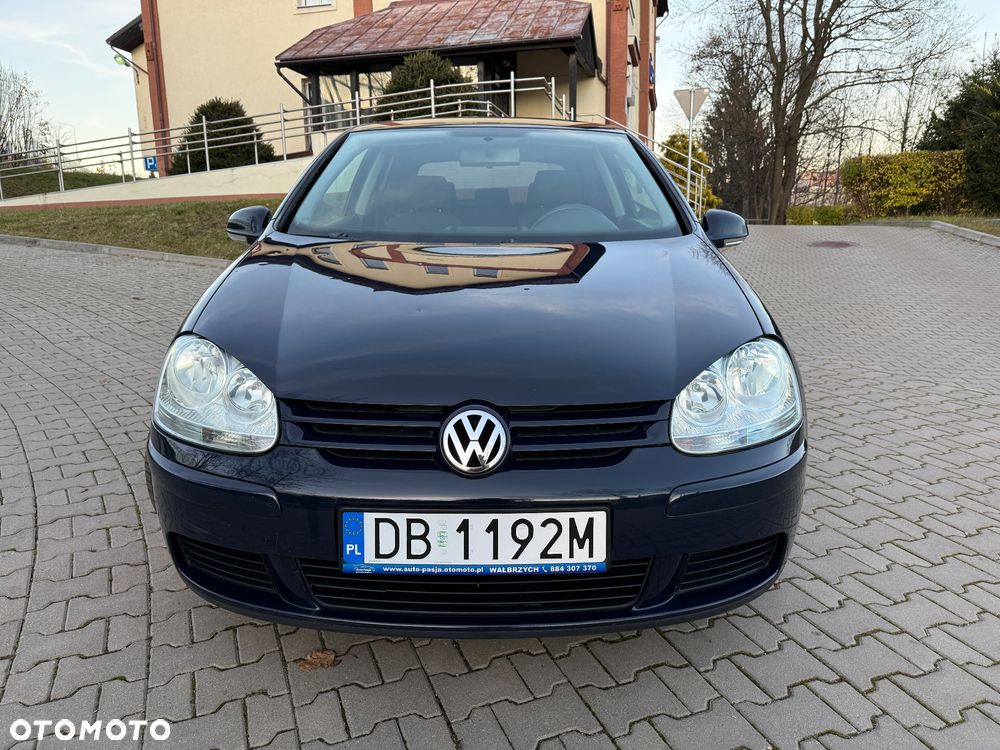 Volkswagen Golf - 8