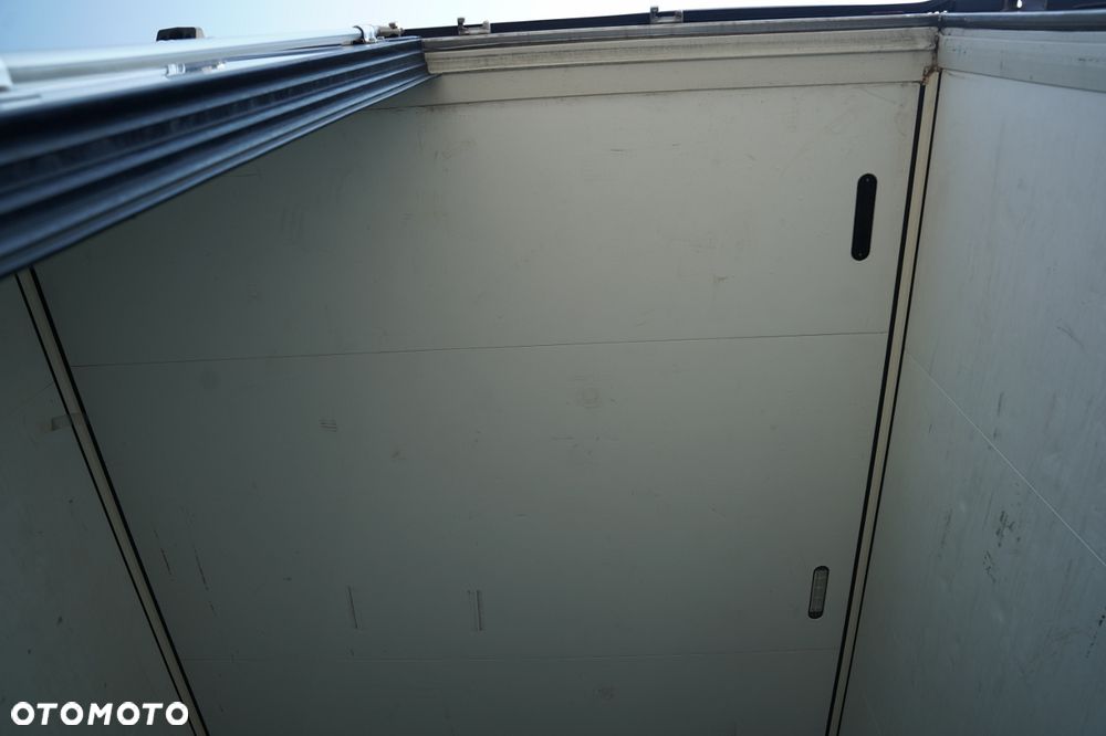 Schmitz Cargobull / CHŁODNIA / THERMO KING SL- 200 E / OŚ PODNOSZONA / KOSZ NA PALETY - 14