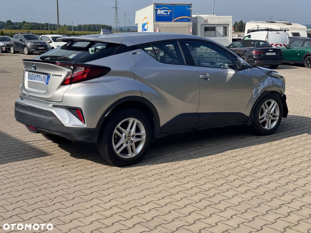 Toyota C-HR - 11