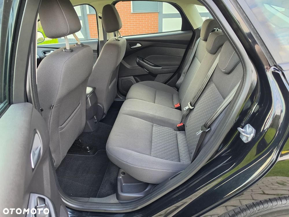 Ford Focus - 33